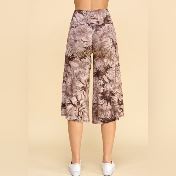 Tie Dye Wide Leg Palazzo Capri Pants - Picture 3 of 3